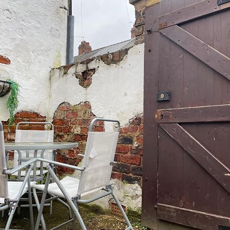 The Knavesmire - Quaint Victorian Home With Free Parking York Exterior photo